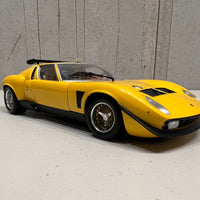 Lamborghini Miura SVR - Yellow/Black - 1:18 Scale Diecast Model Car - KYOSHO