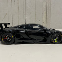 McLAREN 650S GT3 (GLOSS BLACK/MATT BLACK ACCENTS) 1:18 - AUTOART