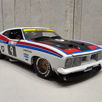 ALLAN MOFFAT - VERN SCHUPPAN - 1976 HARDIE-FERODO 1000 - FORD FALCON XB #9 - 1:18 SCALE DIECAST MODEL - AUTOart