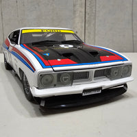 ALLAN MOFFAT - VERN SCHUPPAN - 1976 HARDIE-FERODO 1000 - FORD FALCON XB #9 - 1:18 SCALE DIECAST MODEL - AUTOart