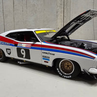 ALLAN MOFFAT - VERN SCHUPPAN - 1976 HARDIE-FERODO 1000 - FORD FALCON XB #9 - 1:18 SCALE DIECAST MODEL - AUTOart
