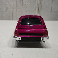 1975 HJ SANDMAN PANEL VAN - 1:24 SCALE DIECAST MODEL - DDA