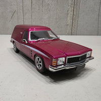 1975 HJ SANDMAN PANEL VAN - 1:24 SCALE DIECAST MODEL - DDA