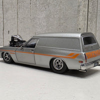 BLOWN HOLDEN HZ SANDMAN PANELVAN - SILVER 1:24 SCALE DIECAST MODEL - DDA