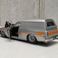 BLOWN HOLDEN HZ SANDMAN PANELVAN - SILVER 1:24 SCALE DIECAST MODEL - DDA