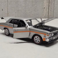 XW GTHO PHASE II - SILVER FOX- 1:32 SCALE DIECAST MODEL - DDA