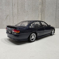 HSV VS GTS - 1:18 SCALE DIECAST MODEL - GENESIS BLUE - BIANTE