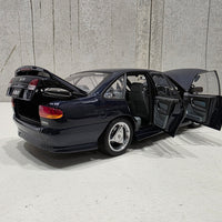 HSV VS GTS - 1:18 SCALE DIECAST MODEL - GENESIS BLUE - BIANTE