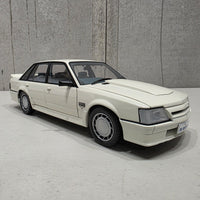 1985 HOLDEN VK COMMODORE SS GROUP THREE - 1:18 SCALE DIECAST MODEL - BIANTE