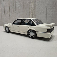 1985 HOLDEN VK COMMODORE SS GROUP THREE - 1:18 SCALE DIECAST MODEL - BIANTE