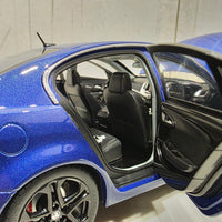 HOLDEN VF COMMODORE SSV REDLINE - SLIPSTREAM BLUE - 1:18 SCALE DIECAST MODEL - BIANTE