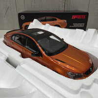 2017 HOLDEN VFII COMMODORE SSV REDLINE - LIGHT MY FIRE - 1:18 SCALE DIECAST MODEL - BIANTE