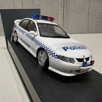 HOLDEN VX SS VICTORIAN POLICE CAR - 1:18 SCALE DIECAST MODEL - AUTOart