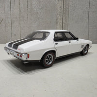 Holden HQ Monaro GTS Sedan Glacier White (350ci Engine) - 1:18 Scale Diecast Model
