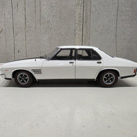 Holden HQ Monaro GTS Sedan Glacier White (350ci Engine) - 1:18 Scale Diecast Model