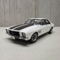 Holden HQ Monaro GTS Sedan Glacier White (350ci Engine) - 1:18 Scale Diecast Model