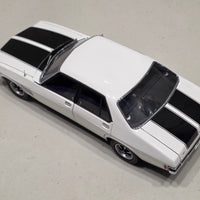 Holden HQ Monaro GTS Sedan Glacier White (350ci Engine) - 1:18 Scale Diecast Model