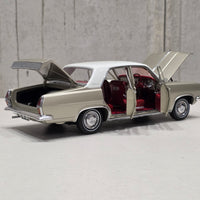 HOLDEN HR PREMIER - SIVER MINK - 1:18 SCALE DIECAST MODEL