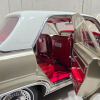 HOLDEN HR PREMIER - SIVER MINK - 1:18 SCALE DIECAST MODEL