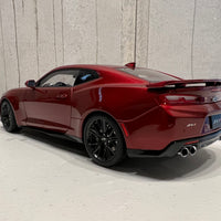 CHEVROLET CAMARO ZL1 2017 (GARNET RED TINTCOAT) - 1:18 Scale Composite Model Car