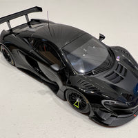 McLAREN 650S GT3 (GLOSS BLACK/MATT BLACK ACCENTS) 1:18 - AUTOART