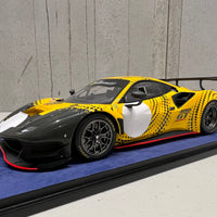 Ferrari 488 GT Modificata - 1:18 Resin Model Car - LookSmart