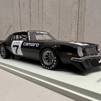 Chevrolet Camaro No.7 Winner Michigan IROC 1974 - Bobby Unser - Limited 300 - 1:18 Scale Resin Model Car - Spark