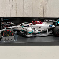 MERCEDES-AMG PETRONAS FORMULA ONE TEAM F1 W13 E PERFORMANCE - GEORGE RUSSELL – 2022 - 1:18 Scale Diecast Model Car