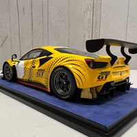 Ferrari 488 GT Modificata - 1:18 Resin Model Car - LookSmart