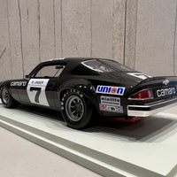 Chevrolet Camaro No.7 Winner Michigan IROC 1974 - Bobby Unser - Limited 300 - 1:18 Scale Resin Model Car - Spark