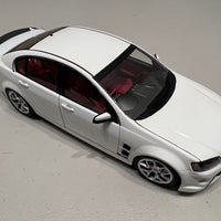 HSV W427 - 2008 - Heron White - 1:18 Diecast Model Car - BIANTE