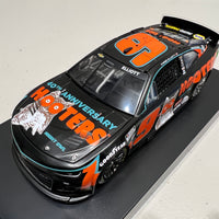 CHASE ELLIOTT 2023 HOOTERS 1:24 ELITE DIECAST MODEL