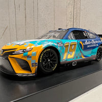 MARTIN TRUEX JR. 2022 AUTOGRAPHED AUTO-OWNERS / MTJF 1:24 ARC DIECAST 1 OF 84