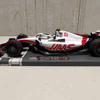HAAS F1 TEAM VF-22 - MICK SCHUMACHER - BAHRAIN GP 2022 - 1:18 Scale Resin Model Car - Minichamps