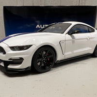 FORD SHELBY GT-350R (OXFORD WHITE W/ LIGHTNING BLUE STRIPES) 1:18 DIECAST