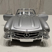 1957 MERCEDES-BENZ 300 SL - ROADSTER (W198) - SILVER - 1:18 SCALE DIECAST MODEL - MINICHAMPS