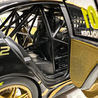 Holden VF Commodore - Holden End of an Era Special Edition - 1:18 Scale Diecast Model - AUTHENTIC COLLECTABLES