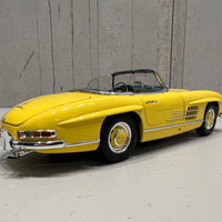 Mercedes Benz 300SL Roadster (W198) 1958 Yellow With Hardtop - 1:18 Scale Diecast Model - MiniChamps