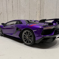 LAMBORGHINI AVENTADOR SVJ (VIOLA PASIFAE/PEARL PURPLE) 1:18 - AUTOART