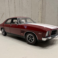 HOLDEN HQ GTS MONARO - BURGUNY SEDAN - 1:18 DIECAST MODEL