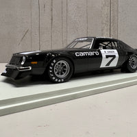 Chevrolet Camaro No.7 Winner Michigan IROC 1974 - Bobby Unser - Limited 300 - 1:18 Scale Resin Model Car - Spark