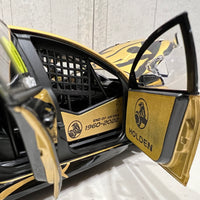 Holden VF Commodore - Holden End of an Era Special Edition - 1:18 Scale Diecast Model - AUTHENTIC COLLECTABLES