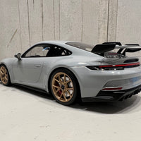 Porsche 911 (992) GT3 2021 Chalk / Gold Wheels - 1:18 Model - Minichamps