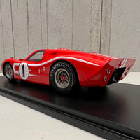 Ford Mk IV No.1 Winner 24H Le Mans 1967 - D. Gurney - A. J. Foyt - 1:18 Scale Resin Model Car - Spark