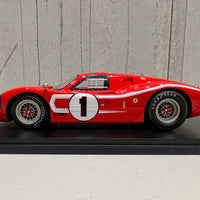 Ford Mk IV No.1 Winner 24H Le Mans 1967 - D. Gurney - A. J. Foyt - 1:18 Scale Resin Model Car - Spark