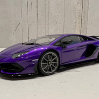 LAMBORGHINI AVENTADOR SVJ (VIOLA PASIFAE/PEARL PURPLE) 1:18 - AUTOART