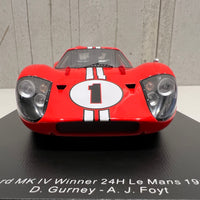 Ford Mk IV No.1 Winner 24H Le Mans 1967 - D. Gurney - A. J. Foyt - 1:18 Scale Resin Model Car - Spark