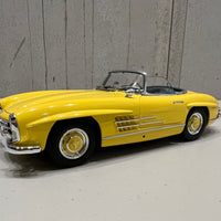Mercedes Benz 300SL Roadster (W198) 1958 Yellow With Hardtop - 1:18 Scale Diecast Model - MiniChamps