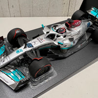 MERCEDES-AMG PETRONAS FORMULA ONE TEAM F1 W13 E PERFORMANCE - GEORGE RUSSELL – 2022 - 1:18 Scale Diecast Model Car