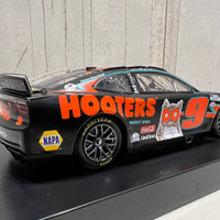 CHASE ELLIOTT 2023 HOOTERS 1:24 ELITE DIECAST MODEL